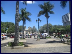 Plaza Mayor de la Constitución 09 - Parque del Centenario